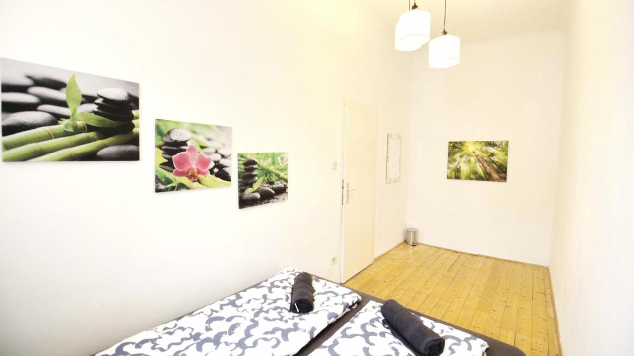 Comfortable Rooms Near Schoenbrunn Palace Hl Виена Екстериор снимка