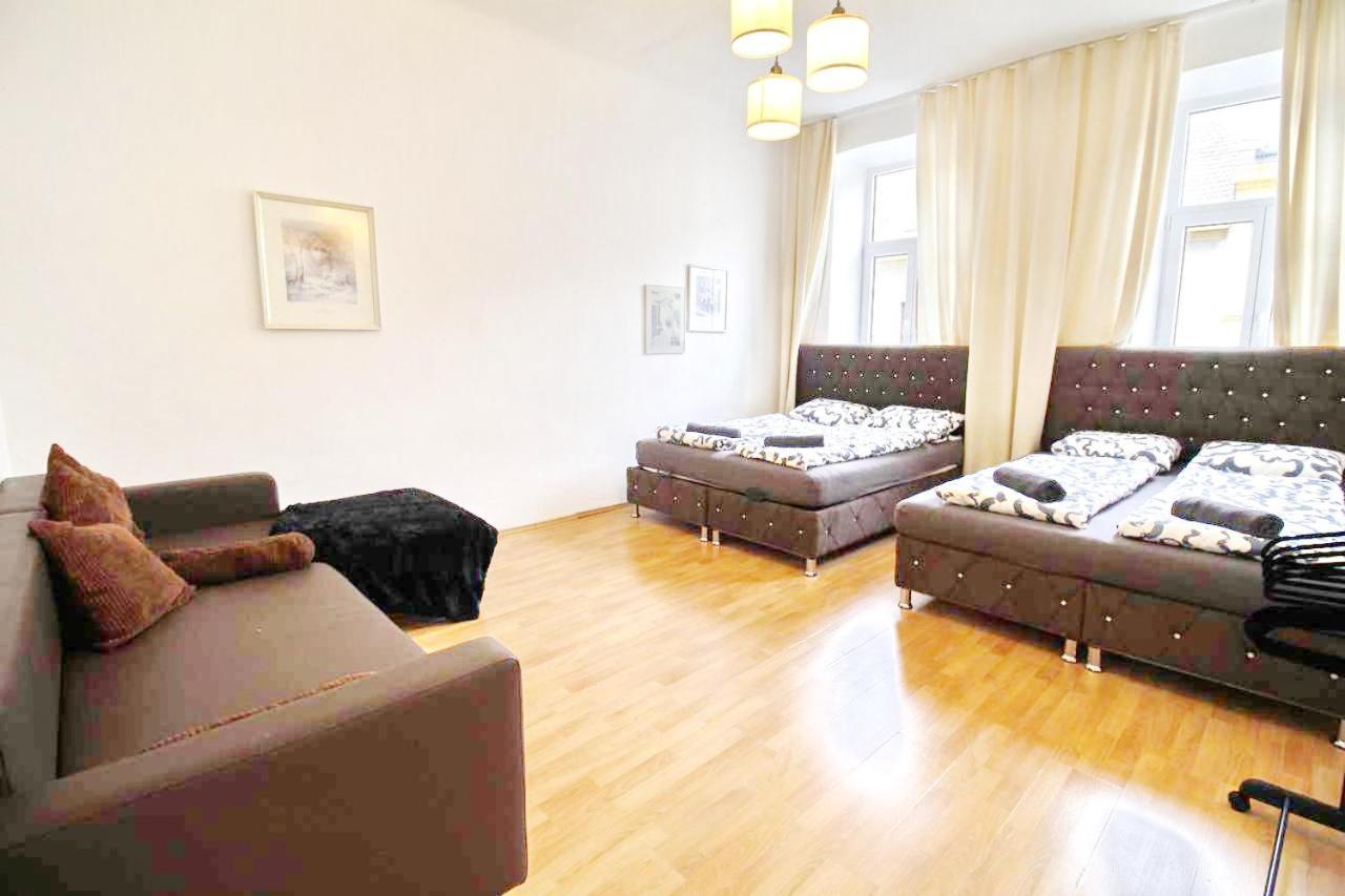 Comfortable Rooms Near Schoenbrunn Palace Hl Виена Екстериор снимка
