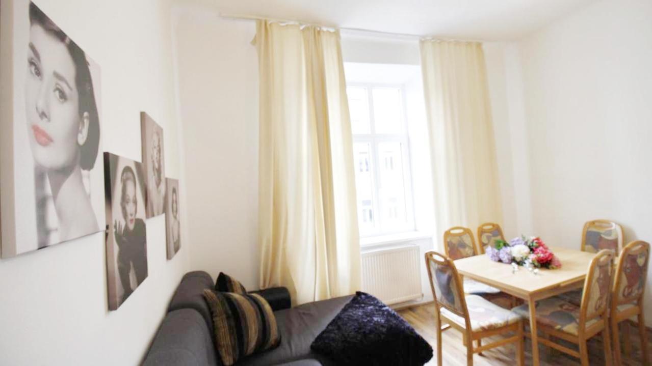 Comfortable Rooms Near Schoenbrunn Palace Hl Виена Екстериор снимка