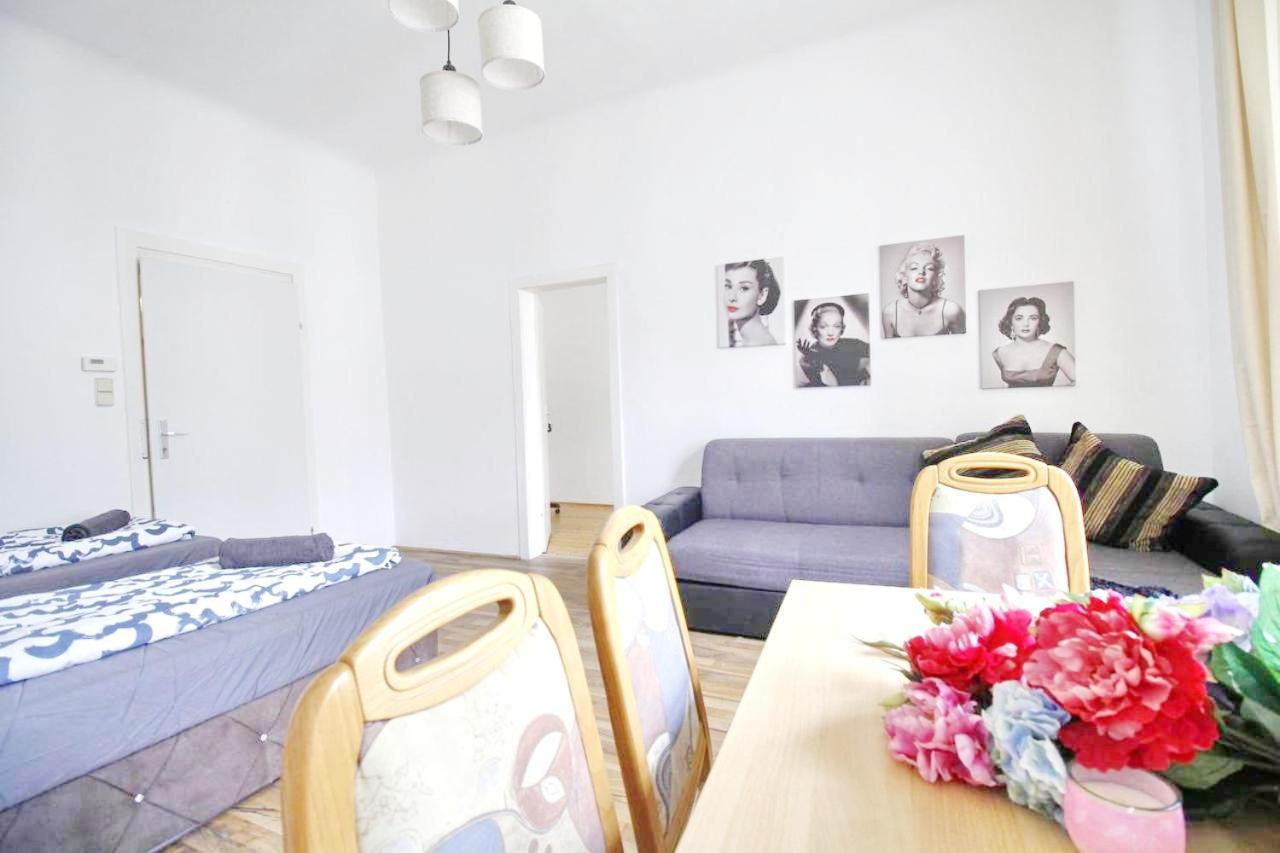 Comfortable Rooms Near Schoenbrunn Palace Hl Виена Екстериор снимка