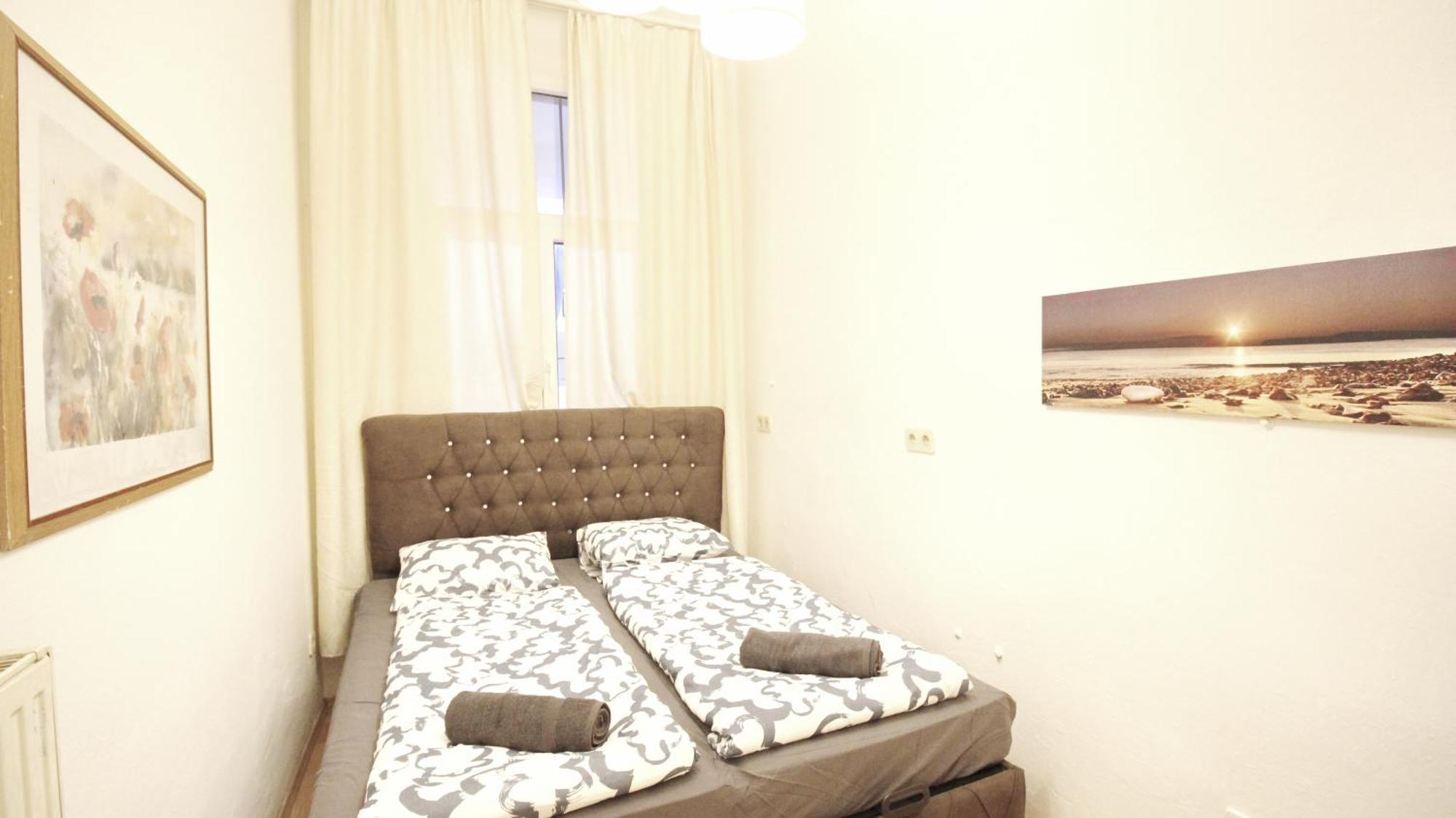 Comfortable Rooms Near Schoenbrunn Palace Hl Виена Екстериор снимка